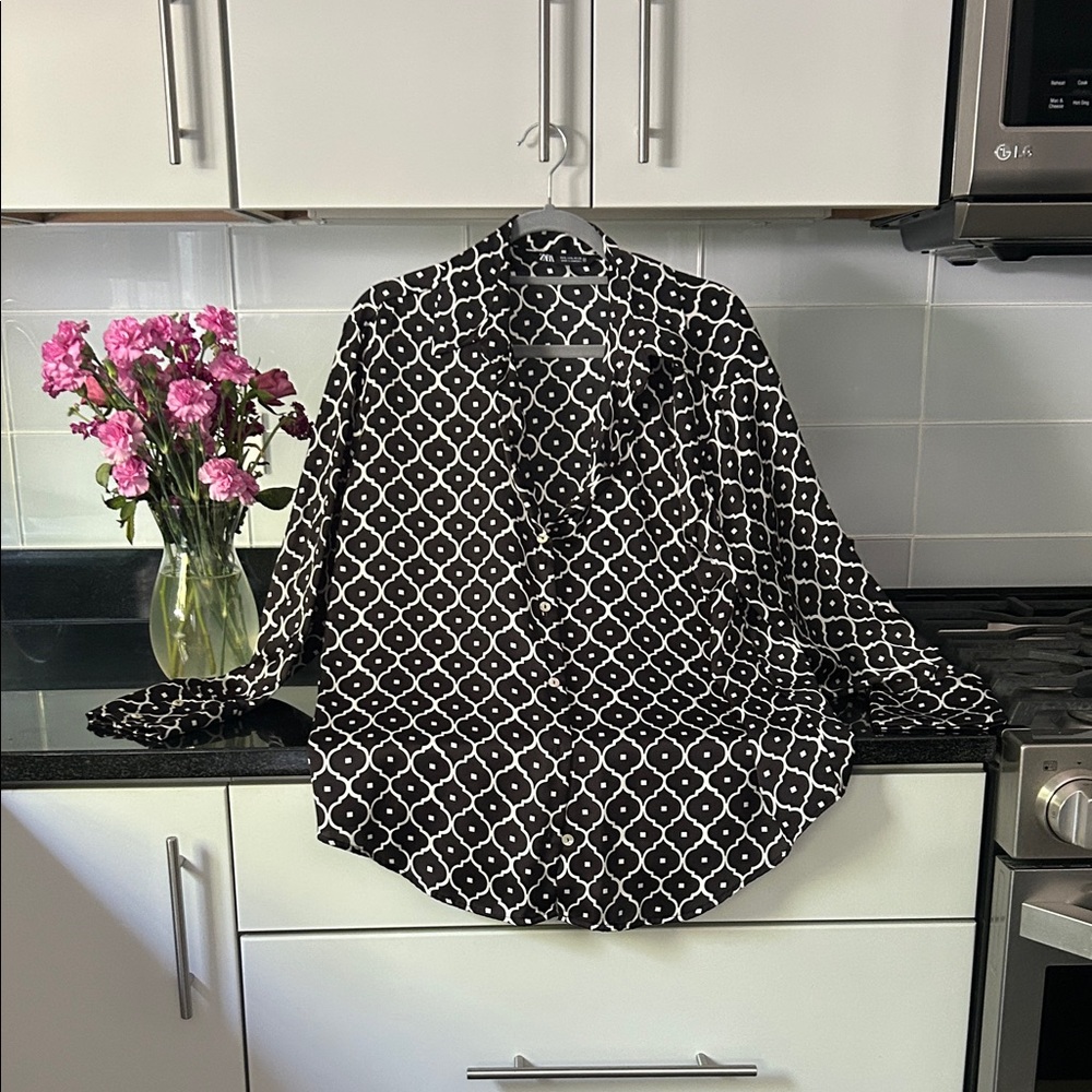 Zara Black and White Patterned Blouse